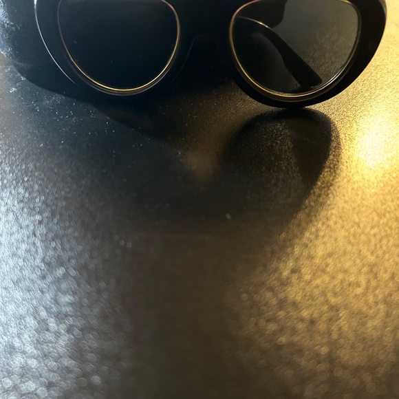Men Gucci sunglasses - Picture 3 of 3